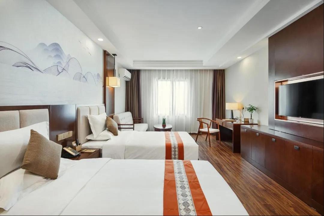 Rose Garden International Hotel Phnom Penh Ngoại thất bức ảnh